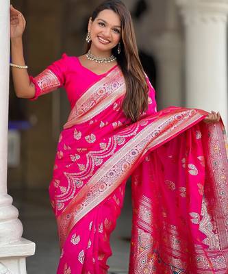 Pink elegant art silk woven saree with rich zari border 3