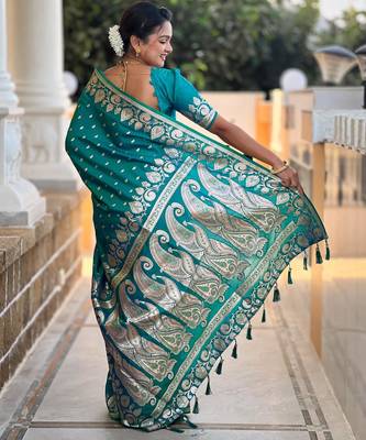 Rama green elegant art silk woven saree with rich zari border 2