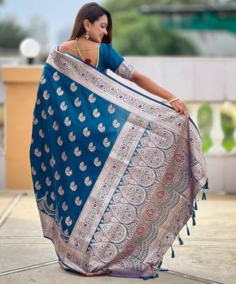 Teal elegant art silk woven saree with rich zari border 2