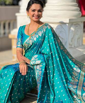 Rama green elegant art silk woven saree with rich zari border 5