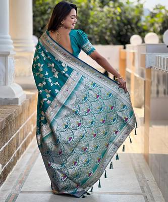 Rama green elegant art silk woven saree with rich zari border 2