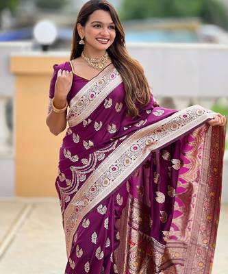 Wine elegant art silk woven saree with rich zari border 4