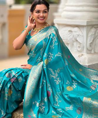 Rama green elegant art silk woven saree with rich zari border 5