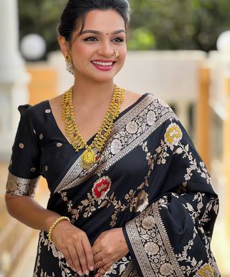 Black elegant art silk woven saree with rich zari border 4