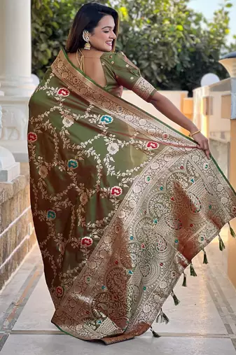 Mehendi elegant art silk woven saree with rich zari border