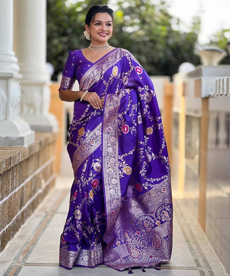 Purple elegant art silk woven saree with rich zari border