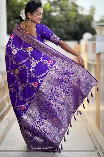 Purple elegant art silk woven saree with rich zari border