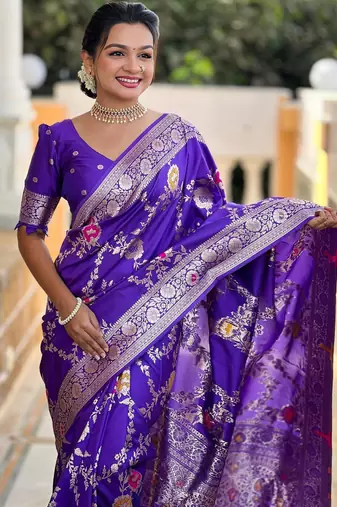 Purple elegant art silk woven saree with rich zari border