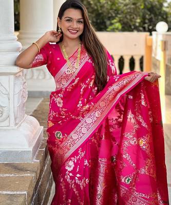 Pink elegant art silk woven saree with rich zari border 4