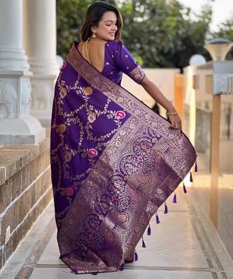 Wine elegant art silk woven saree with rich zari border 2