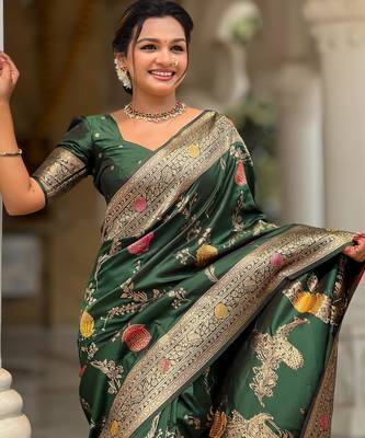 Green elegant art silk woven saree with rich zari border 3