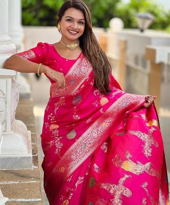 Pink elegant art silk woven saree with rich zari border 4