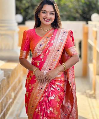 Pink elegant art silk woven saree with rich zari border 4