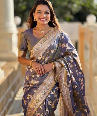 Grey elegant art silk woven saree with rich zari border 4