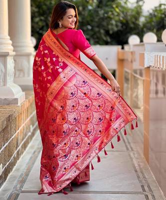 Pink elegant art silk woven saree with rich zari border 2