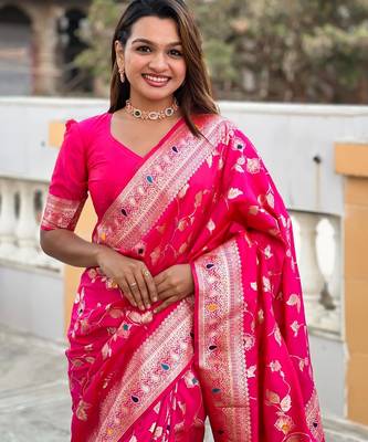 Pink elegant art silk woven saree with rich zari border 3
