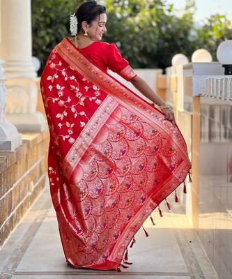 Red elegant art silk woven saree with rich zari border 2