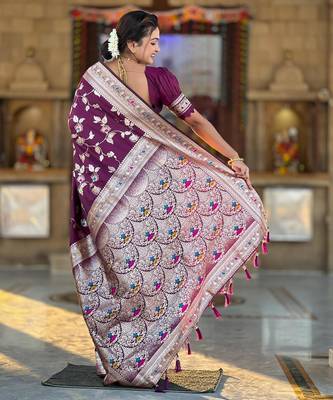 Wine elegant art silk woven saree with rich zari border 2