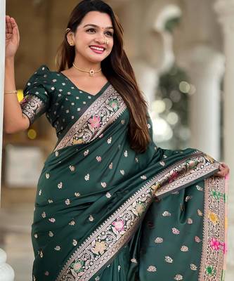 Green elegant art silk woven saree with rich zari border 4