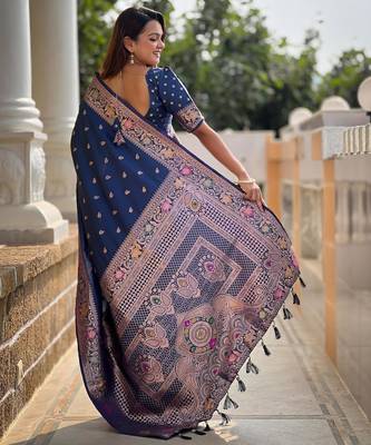 Turquoise elegant art silk woven saree with rich zari border 2