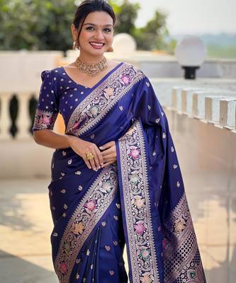Navy blue elegant art silk woven saree with rich zari border 4