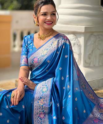 Sky blue elegant art silk woven saree with rich zari border 4