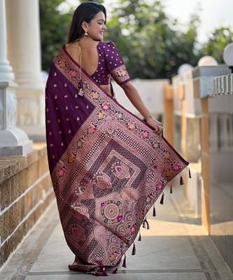 Wine elegant art silk woven saree with rich zari border 2