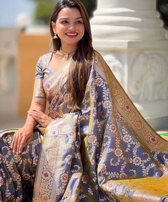 Grey elegant art silk woven saree with rich zari border 4