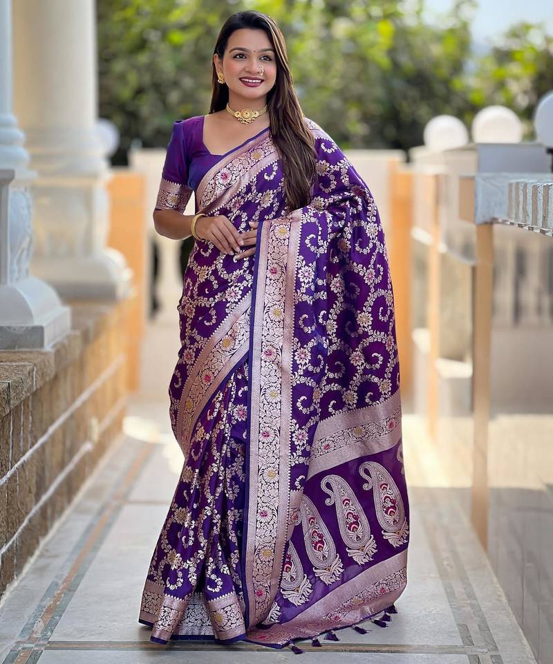 Purple elegant art silk woven saree with rich zari border