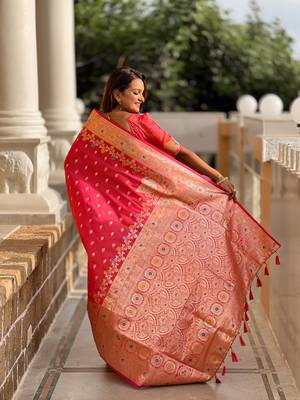 Pink elegant art silk woven saree with rich zari border 2