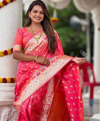 Pink elegant art silk woven saree with rich zari border 4