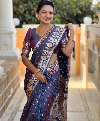 Dark blue elegant art silk woven saree with rich zari border 4