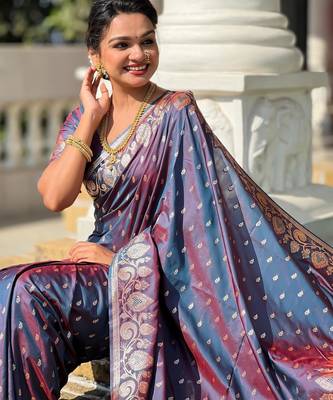 Dark blue elegant art silk woven saree with rich zari border 5