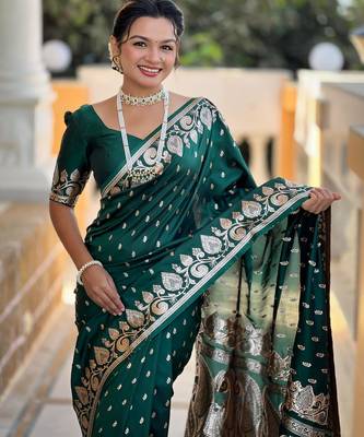 Green elegant art silk woven saree with rich zari border 3