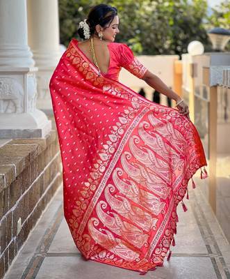 Pink elegant art silk woven saree with rich zari border 2