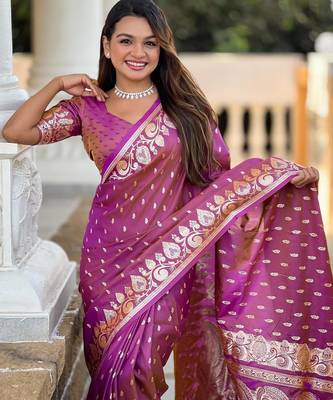 Onion pink elegant art silk woven saree with rich zari border 3