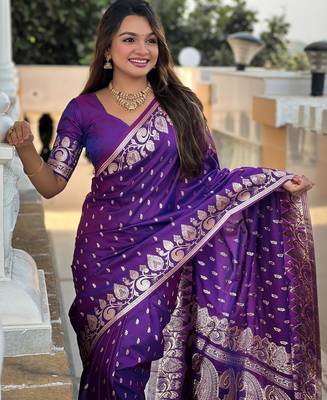 Purple elegant art silk woven saree with rich zari border 3