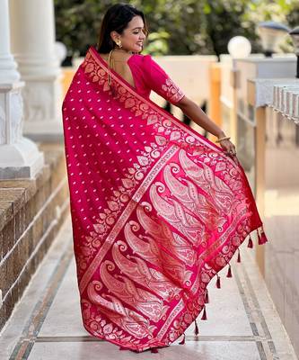 Pink elegant art silk woven saree with rich zari border 2