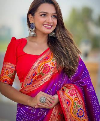 Purple elegant art silk woven saree with rich zari border 5