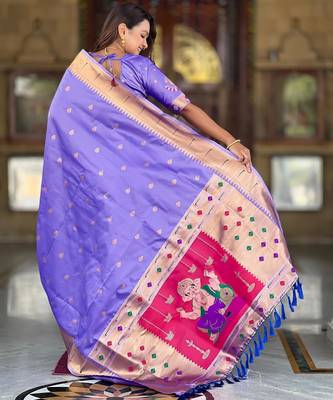Lavender elegant art silk woven saree with rich zari border 2