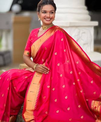 Pink elegant art silk woven saree with rich zari border 5