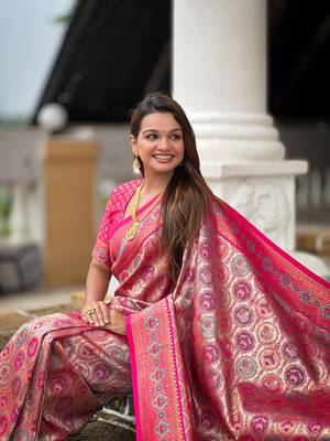 Pink elegant art silk woven saree with rich zari border 5