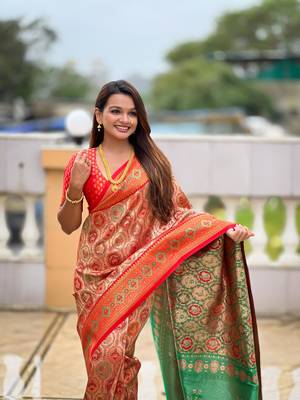Red elegant art silk woven saree with rich zari border 4