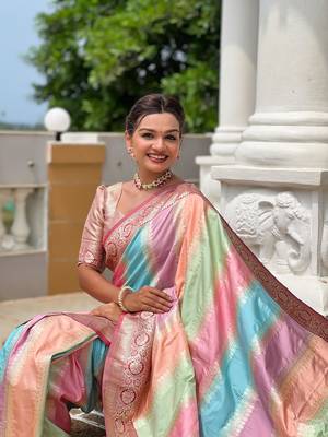 Maroon elegant art silk woven saree with rich zari border 5