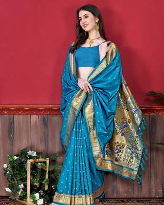 Turquoise elegant art silk woven saree with rich zari border 3