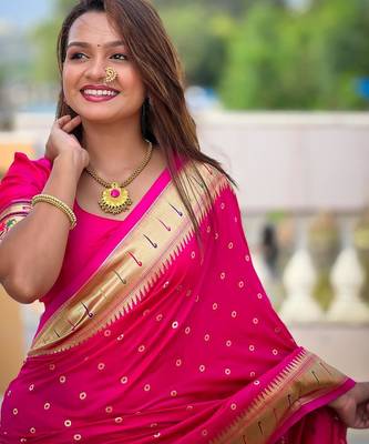 Pink elegant art silk woven saree with rich zari border 3
