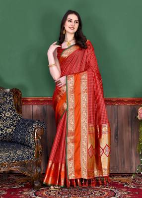Red elegant art silk woven saree with rich zari border 2