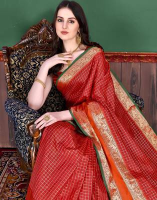 Red elegant art silk woven saree with rich zari border 4
