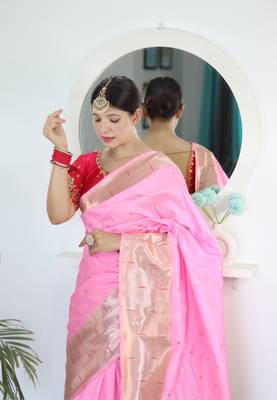 Pink elegant art silk woven saree with rich zari border 5