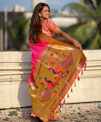 Pink elegant art silk woven saree with rich zari border 2